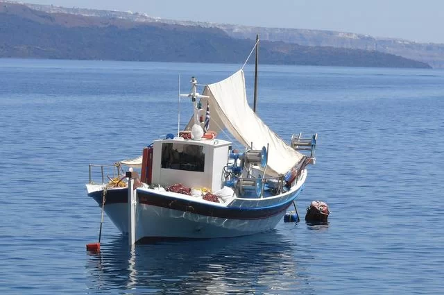 море