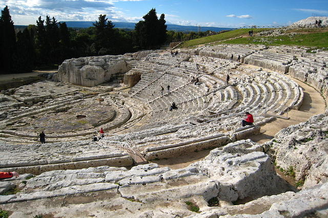 греческий амфитеатр