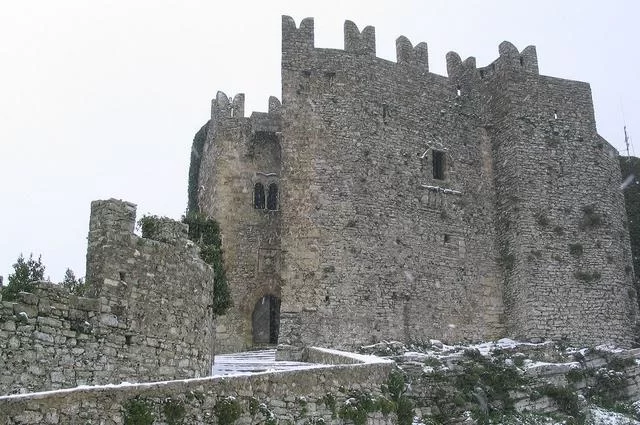 норманнский замок 