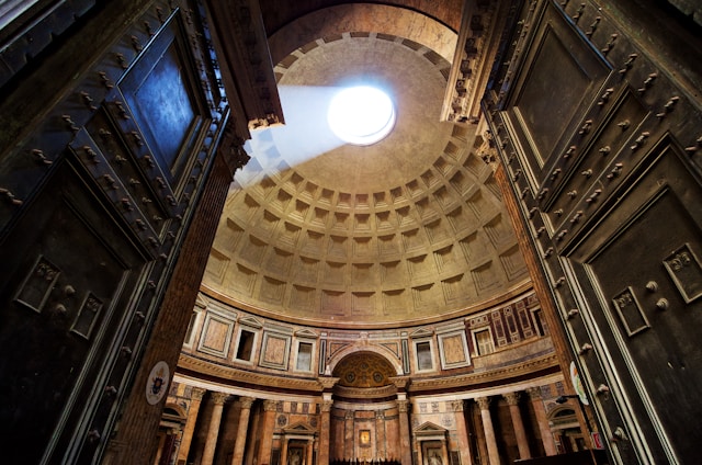 Пантеон в Риме: история, легенды, время работы
