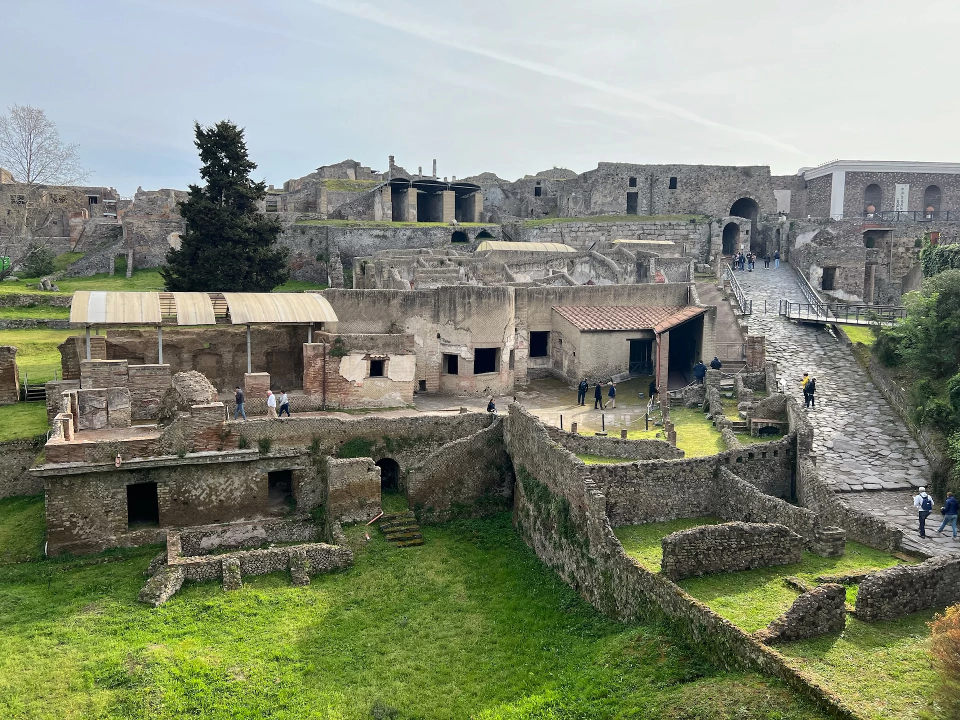 Помпеи — музей под открытым небом в Неаполе