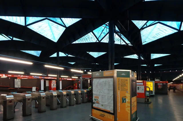 метро в Милане