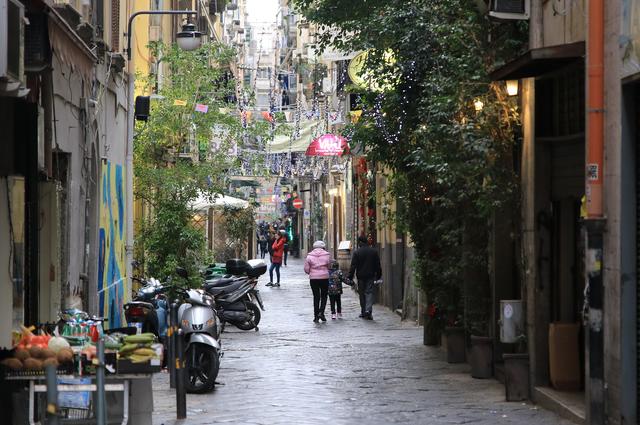 Старый город Неаполь