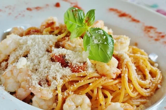 Спагетти паста озеро Комо Италия кухня
