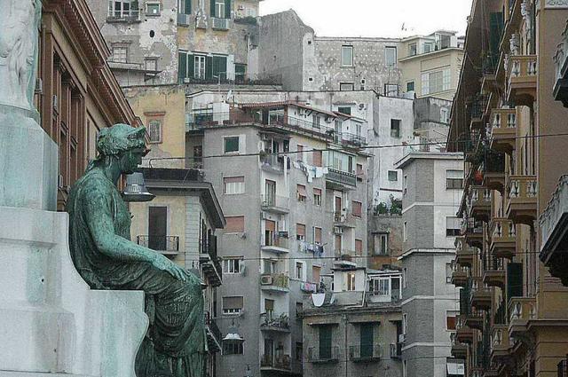 исторический центр Неаполь