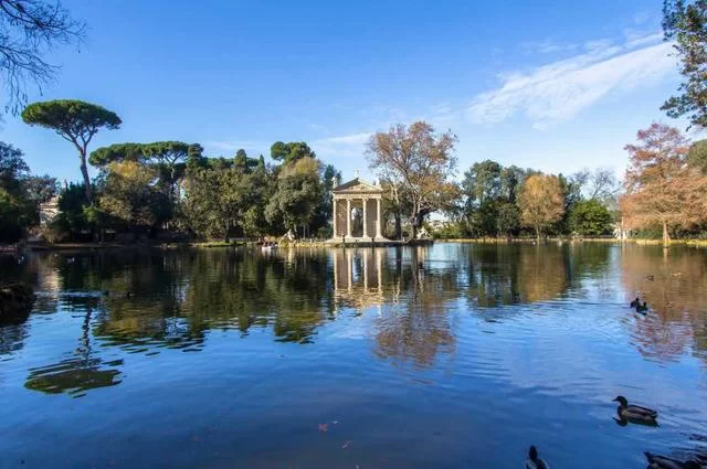 озеро на Вилле Боргезе (Villa Borghese) 
